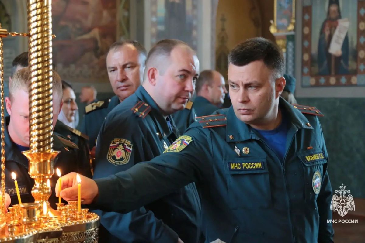 Спасатели Тульской области приняли участие в молебнах в честь иконы «Неопалимая Купина» Спасатели Тульской области приняли участие в молебнах в честь иконы «Неопалимая Купина»