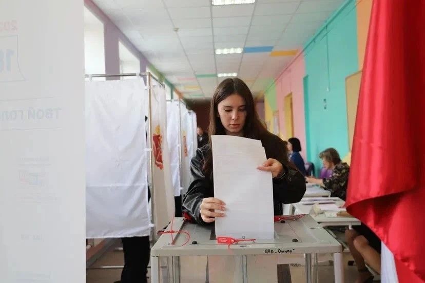 Кстати, в этих 24,75% - и голоса наших ребят из Молодежной избирательной комиссии Тульской области Кстати, в этих 24,75% - и голоса наших ребят из Молодежной избирательной комиссии Тульской области