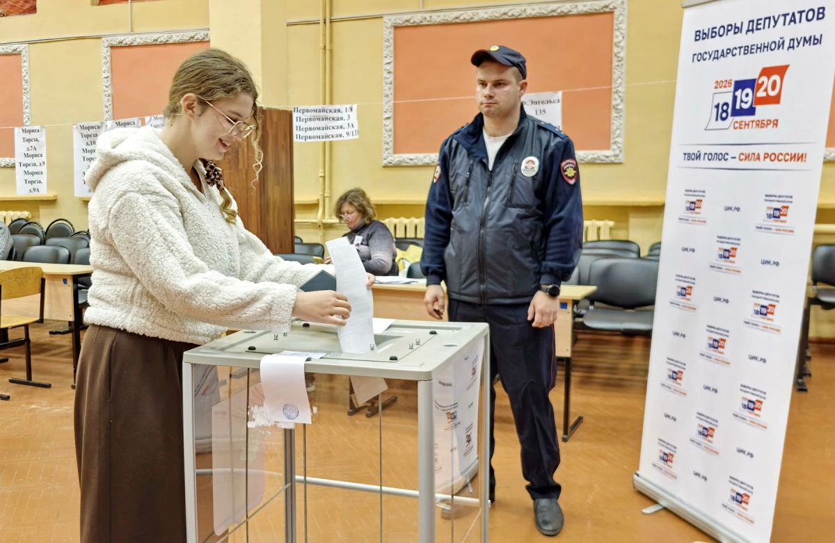 Начальник УМВД и председатель Общественного совета проверили работу полиции по обеспечению безопасности в период избирательной кампании Начальник УМВД и председатель Общественного совета проверили работу полиции по обеспечению безопасности в период избирательной кампании
