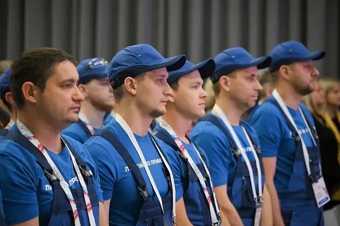 Дмитрий Миляев: Нацпроект «Кадры»: Тула принимает лучших операторов станков России Дмитрий Миляев: Нацпроект «Кадры»: Тула принимает лучших операторов станков России