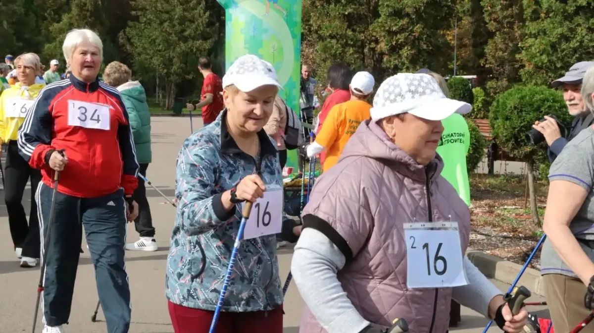 Дмитрий Миляев: #Нашасилавспорте. В Центральном парке Тулы состоялся Фестиваль по северной ходьбе «Кубок муниципалитетов» В парке собрались порядка 250 любителей здорового образа жизни из 12 районов нашей области, чтобы... Дмитрий Миляев: #Нашасилавспорте. В Центральном парке Тулы состоялся Фестиваль по северной ходьбе «Кубок муниципалитетов» В парке собрались порядка 250 любителей здорового образа жизни из 12 районов нашей области, чтобы...
