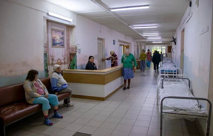 «Я мечтаю доехать до дома и выспаться в своей кровати»: как живёт психиатрическая больница