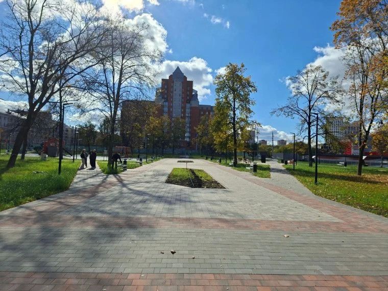 В тульском сквере "Встреча" высадят 25 деревьев В тульском сквере "Встреча" высадят 25 деревьев