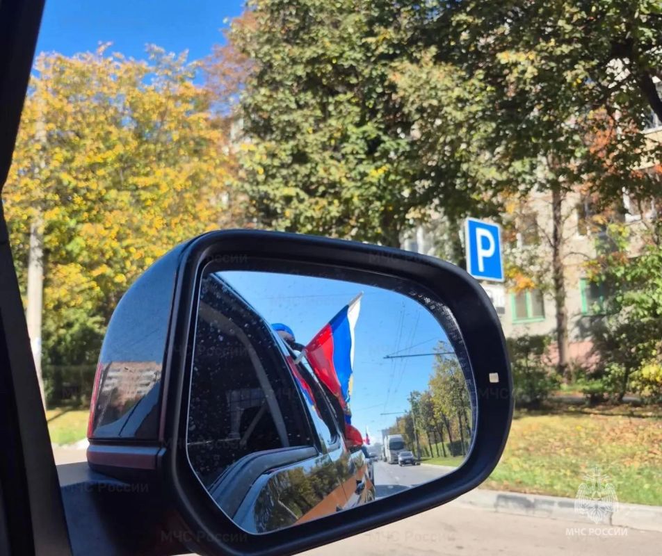 Тульские спасатели приняли участие в автопробеге в День воссоединения Донбаса и Новороссии с Российской Федерацией Тульские спасатели приняли участие в автопробеге в День воссоединения Донбаса и Новороссии с Российской Федерацией