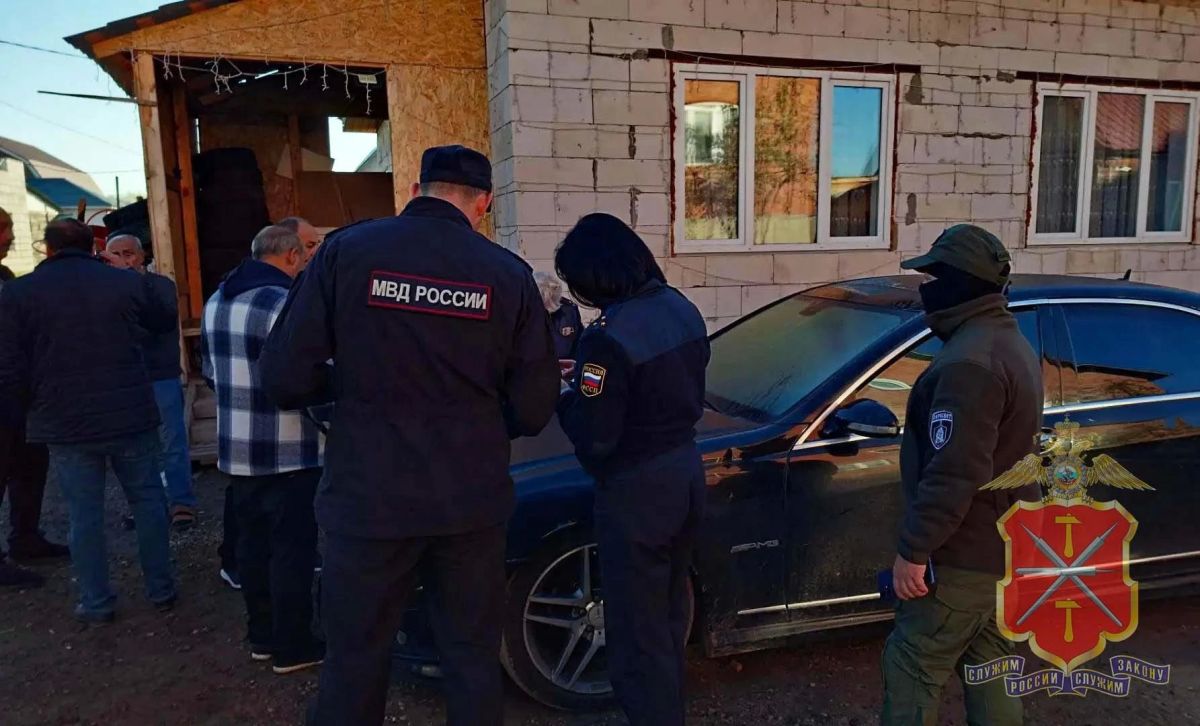 В Плеханово у должников арестовали 11 автомобилей В Плеханово у должников арестовали 11 автомобилей