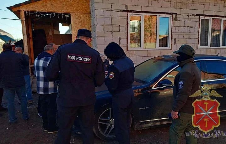 Силовики нагрянули в цыганскую часть Плеханово: троих отправили в военкомат, есть нарушения по линии ГАИ Силовики нагрянули в цыганскую часть Плеханово: троих отправили в военкомат, есть нарушения по линии ГАИ