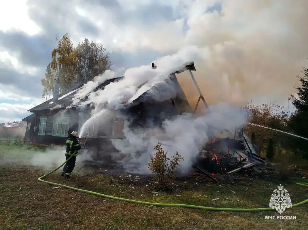 3 октября подразделения МЧС России ликвидировали в Тульской области 8 техногенных пожаров