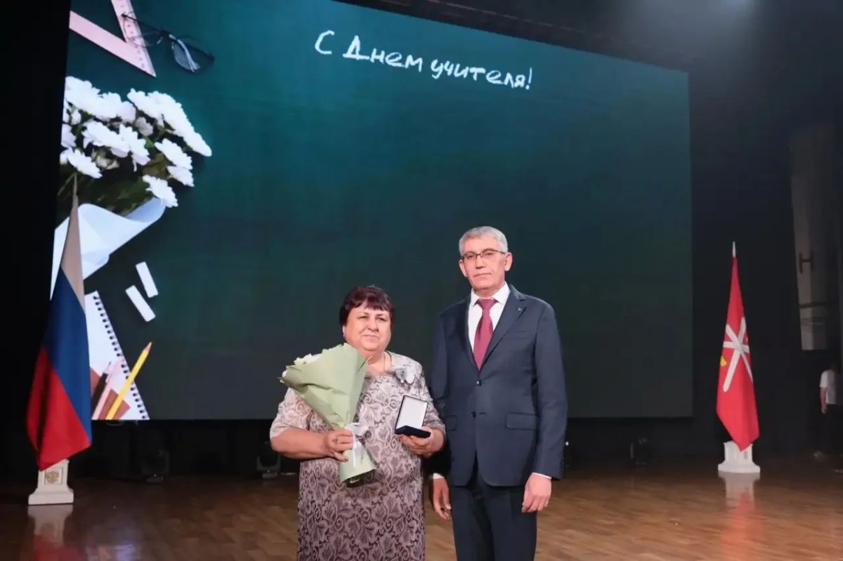 Дмитрий Миляев: Призвание — учить: в Туле чествовали лучших педагогов региона Дмитрий Миляев: Призвание — учить: в Туле чествовали лучших педагогов региона