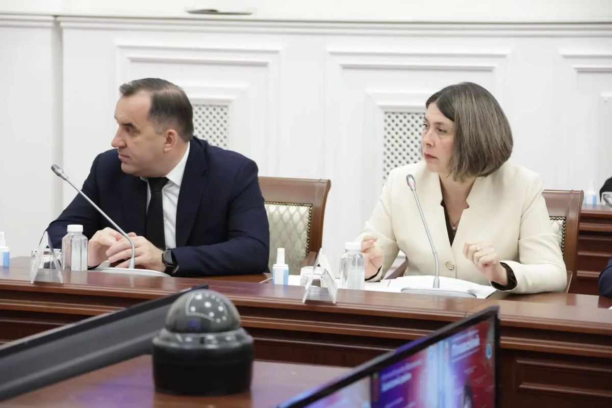 Дмитрий Миляев: На еженедельном оперативном совещании обсудили ход отопительного сезона в регионе, который стартовал 2 октября Дмитрий Миляев: На еженедельном оперативном совещании обсудили ход отопительного сезона в регионе, который стартовал 2 октября