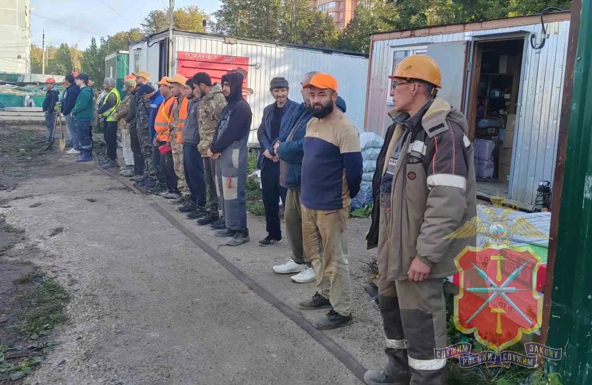 В Новомосковске провели масштабные рейды в рамках мероприятия «Нелегал» В Новомосковске провели масштабные рейды в рамках мероприятия «Нелегал»
