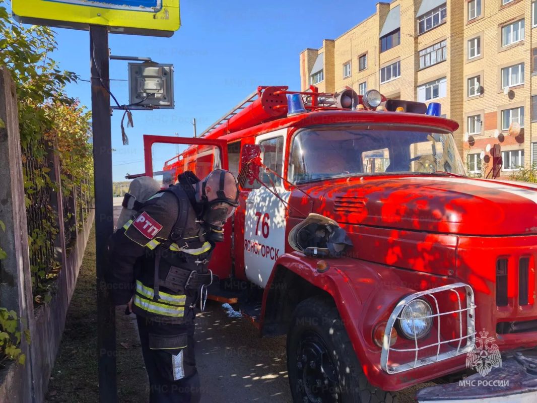 В Ревякинском центре образования прошли пожарно-тактические учения В Ревякинском центре образования прошли пожарно-тактические учения