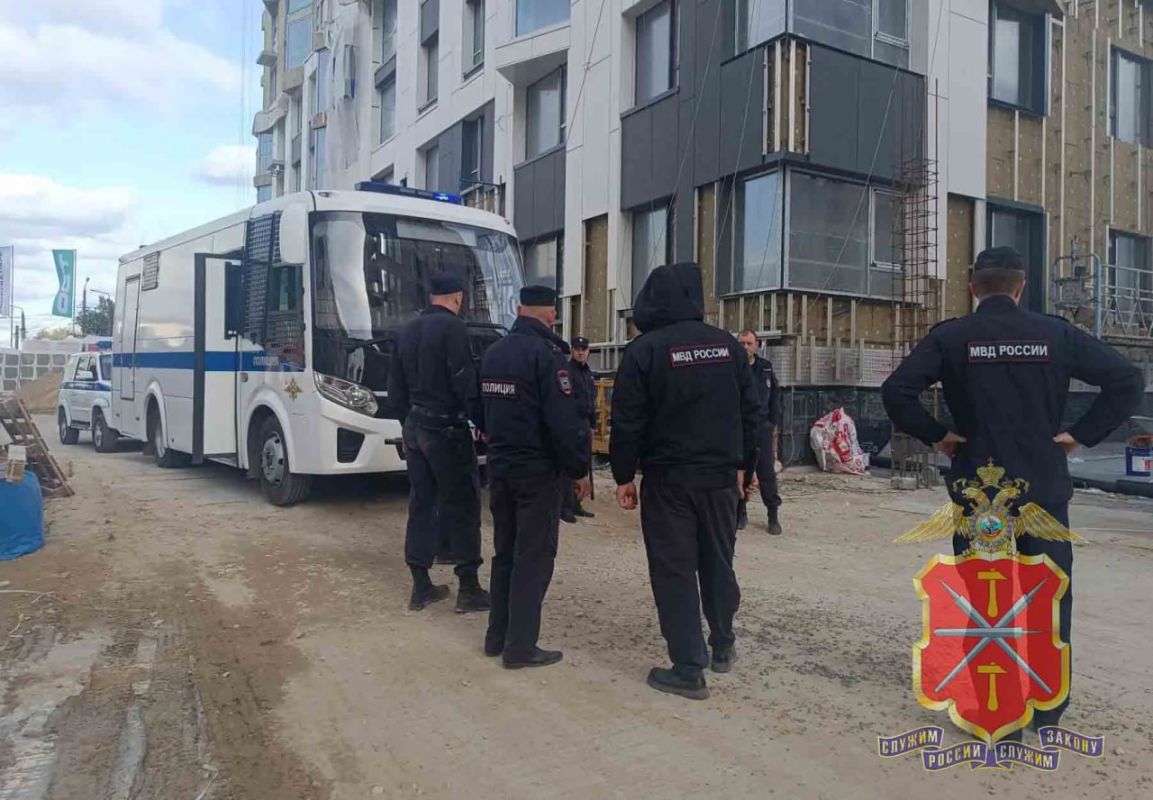 В Туле сотрудники полиции проводят оперативно-профилактическое мероприятие «Нелегал» В Туле сотрудники полиции проводят оперативно-профилактическое мероприятие «Нелегал»