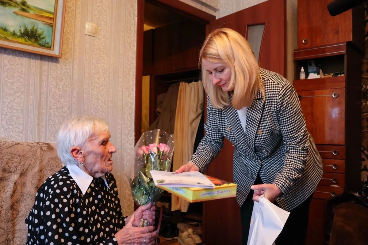 Анастасия Лавриненко из Новомосковска отметила 100-летний юбилей