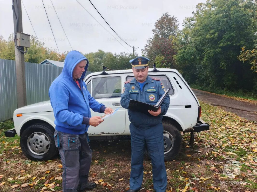 Сотрудники государственного пожарного надзора провели профилактическую работу в Богородицком и Куркинском районах Сотрудники государственного пожарного надзора провели профилактическую работу в Богородицком и Куркинском районах