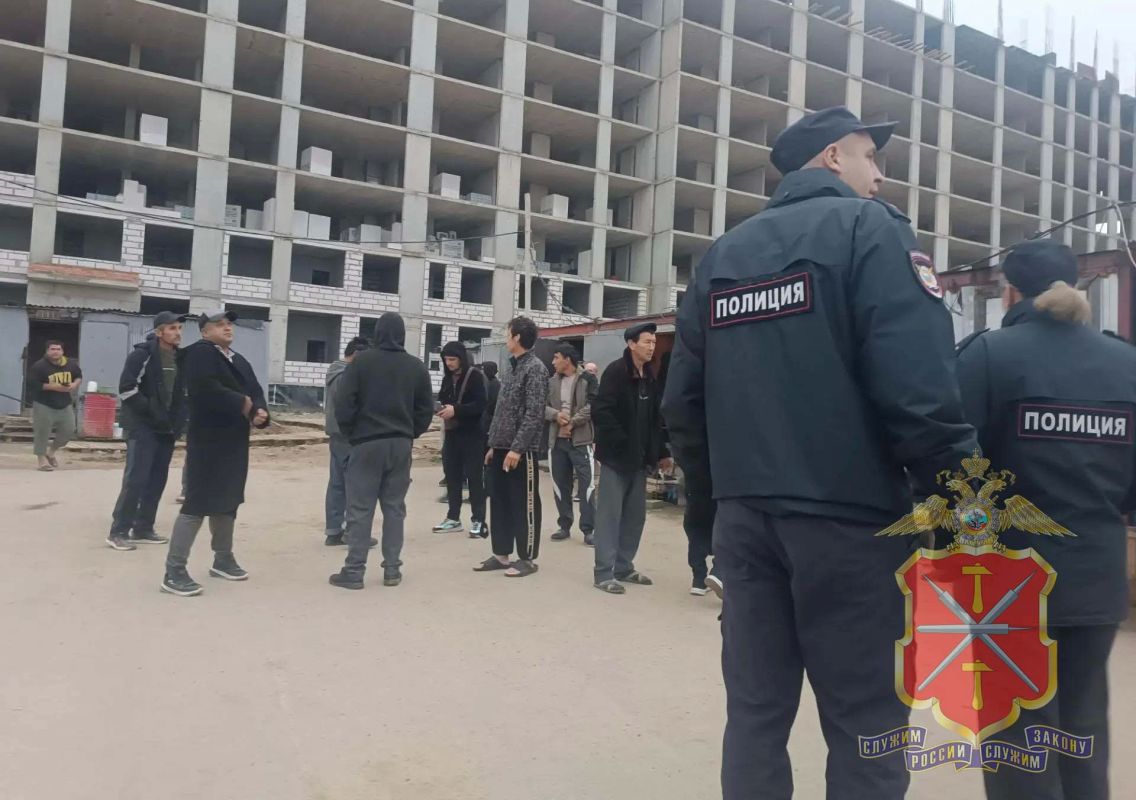 В Туле полиция в ходе проверки стройплощадок и кафе выявила 54 нарушения миграционного законодательства В Туле полиция в ходе проверки стройплощадок и кафе выявила 54 нарушения миграционного законодательства