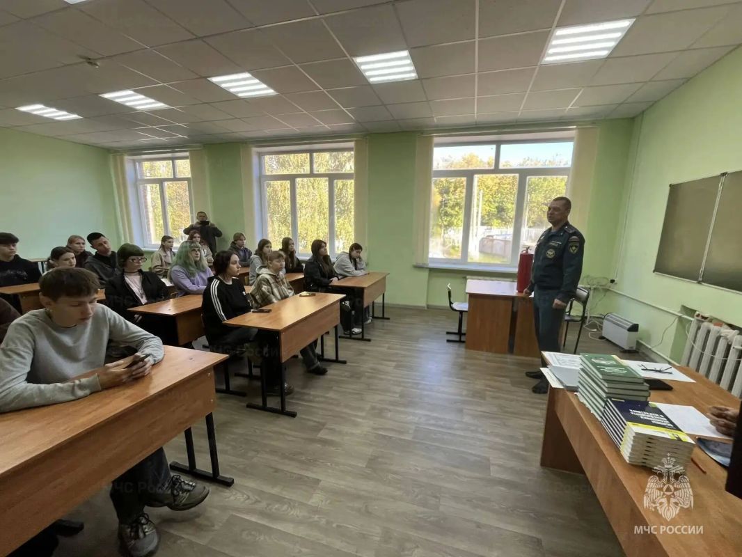 Сотрудники государственного пожарного надзора провели профилактическую работу в Богородицком и Куркинском районах Сотрудники государственного пожарного надзора провели профилактическую работу в Богородицком и Куркинском районах