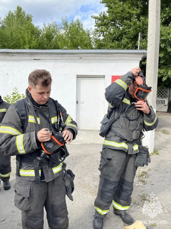 #ЛицаМЧС. Даниил Панферов — «Быть тем, на кого рассчитывают» Для пожарного отдельного поста 5 пожарно-спасательной части Даниила Панферова служба началась в конце 2025 года #ЛицаМЧС. Даниил Панферов — «Быть тем, на кого рассчитывают» Для пожарного отдельного поста 5 пожарно-спасательной части Даниила Панферова служба началась в конце 2025 года