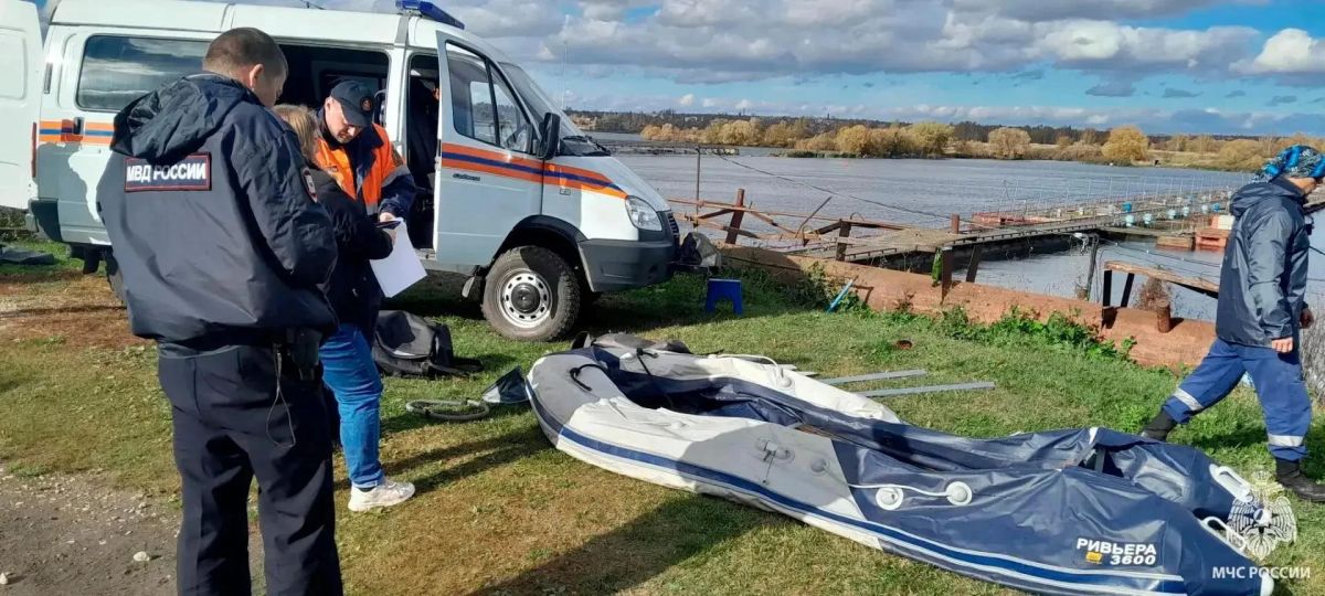 В Плавске шесть спасателей потушили пожар в частном доме В Плавске шесть спасателей потушили пожар в частном доме