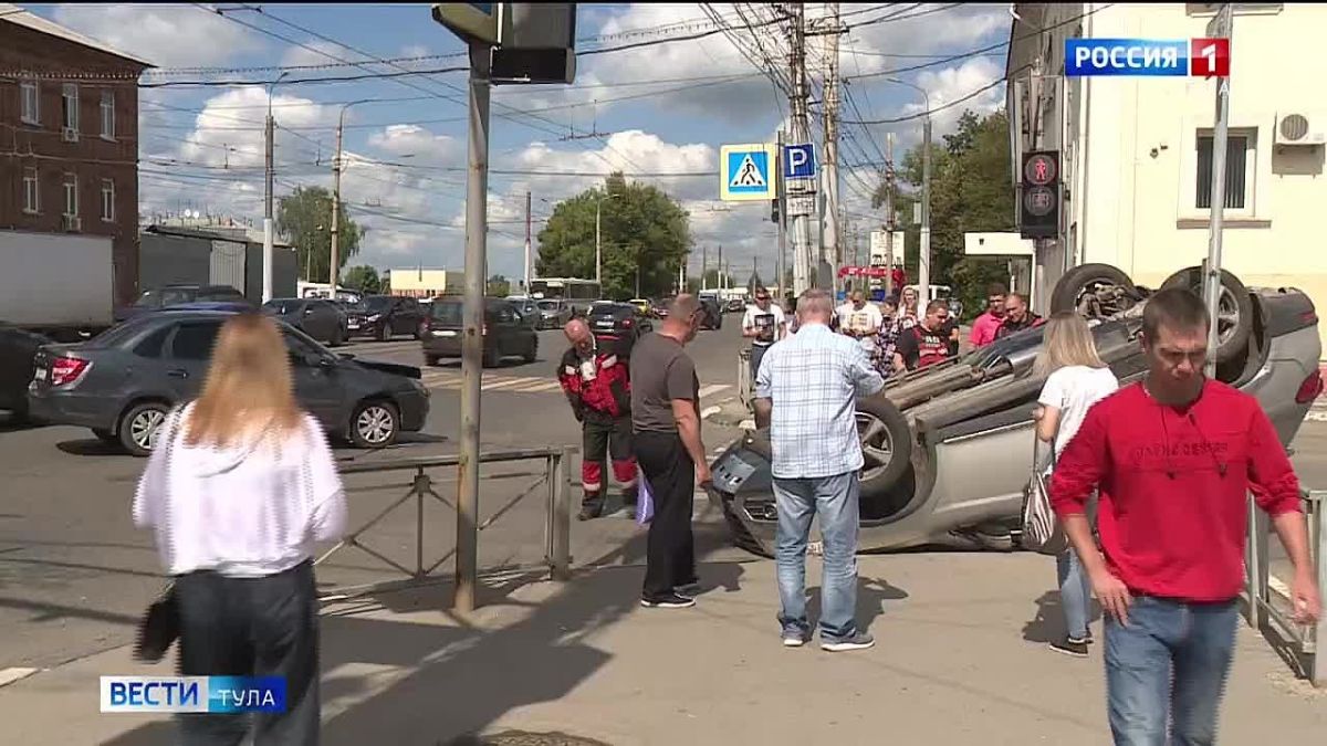 Старший инспектор по пропаганде управления Госавтоинспекции Тульской области напомнила водителям о мерах безопасности при управлении транспортным средством в сумрачное и ночное время