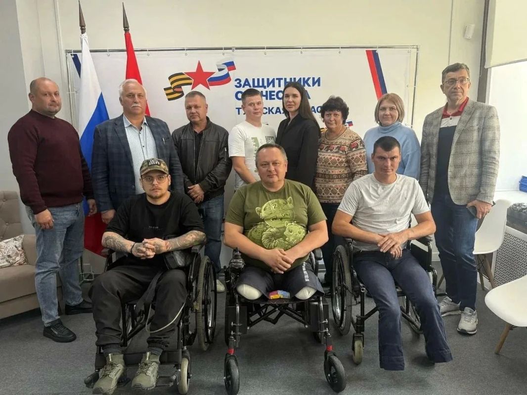 Тульских ветеранов СВО бесплатно обучают вождению Тульских ветеранов СВО бесплатно обучают вождению