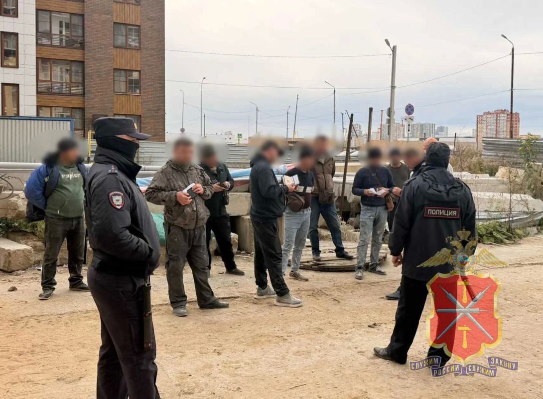 Полицейские Тулы выявили свыше 30 нарушений миграционного законодательства на стройплощадках трех округов Полицейские Тулы выявили свыше 30 нарушений миграционного законодательства на стройплощадках трех округов