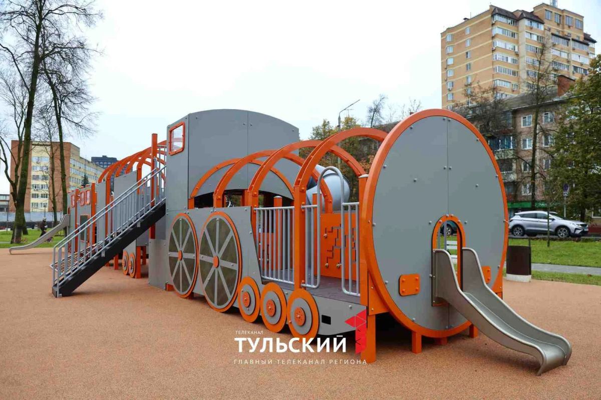 В Туле официально открыли сквер «Встреча» возле Московского вокзала В Туле официально открыли сквер «Встреча» возле Московского вокзала