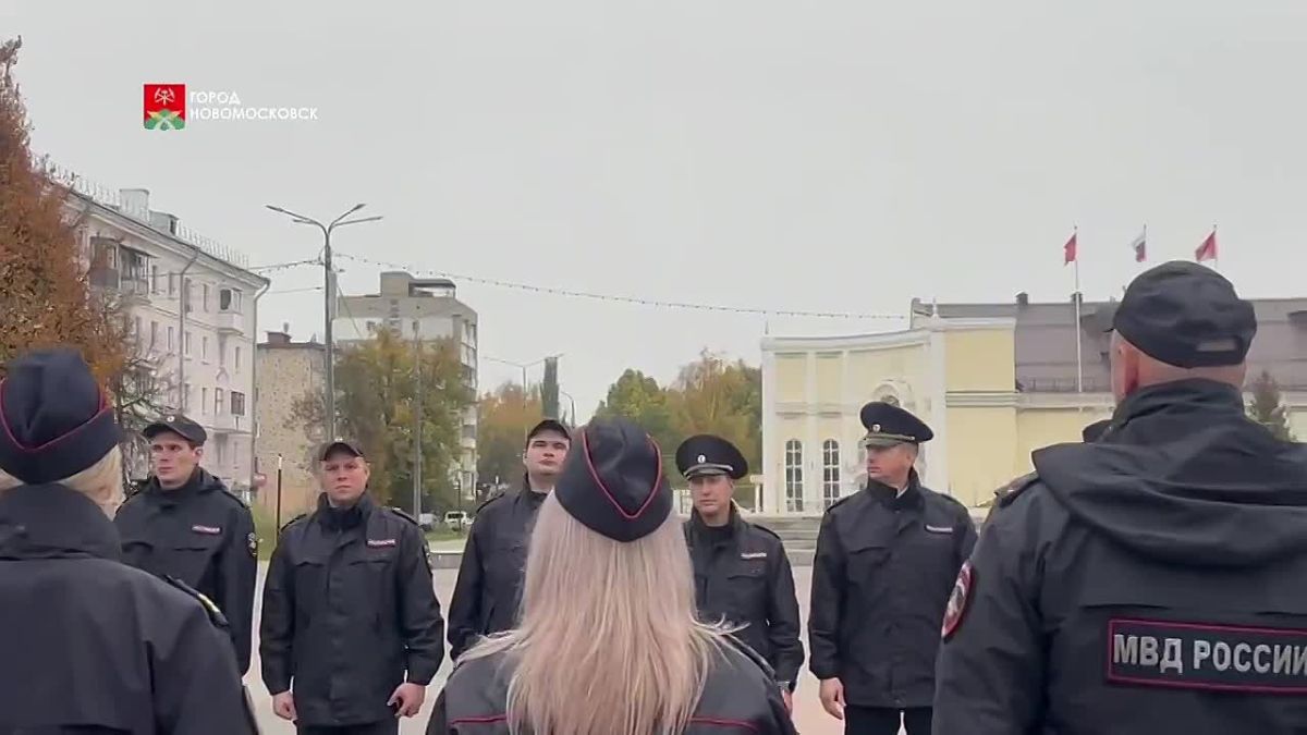 В Новомосковске состоялся строевой смотр личного состава районного отдела полиции