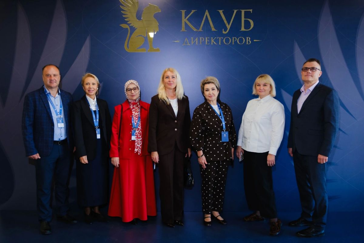 Олеся Филина принимает участие в стратегической сессии для руководителей школ
