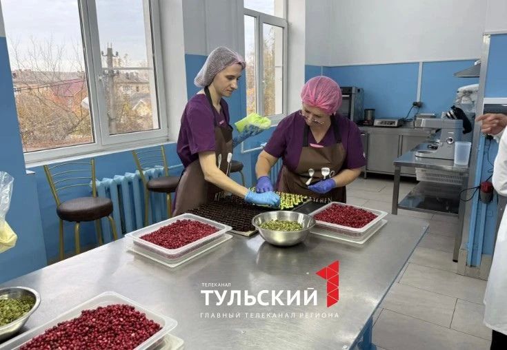 Дмитрий Миляев посетил производство суворовских конфет Дмитрий Миляев посетил производство суворовских конфет