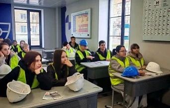 Более 11 тысяч учащихся посетили день открытых дверей в колледжах и техникумах Тульской области в рамках проекта «Профессионалитет»