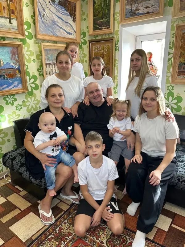 Дмитрий Миляев: Сегодня в России особенный день — День отца Дмитрий Миляев: Сегодня в России особенный день — День отца