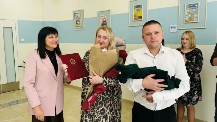 Дважды папы: в Туле поздравили отцов с рождением вторых детей