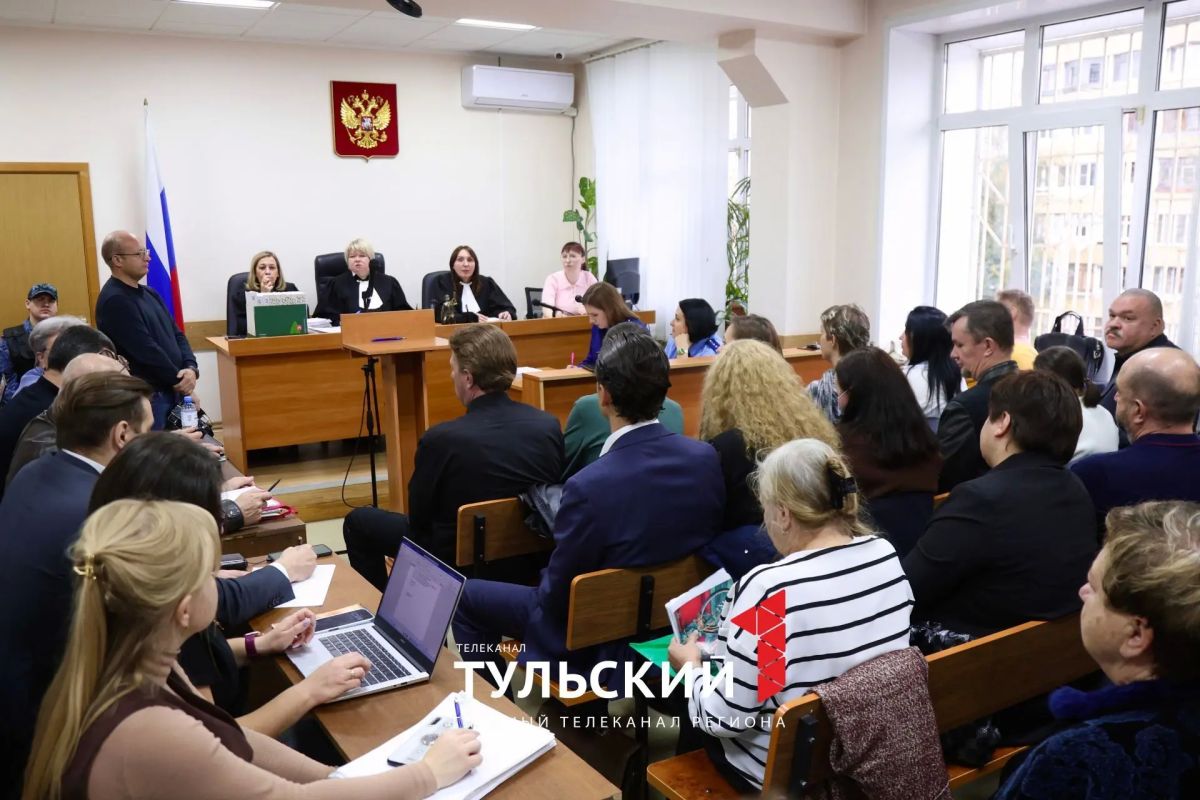 Банда экс-полицейских в Туле помогала мигрантам из 8 стран получать гражданство Банда экс-полицейских в Туле помогала мигрантам из 8 стран получать гражданство