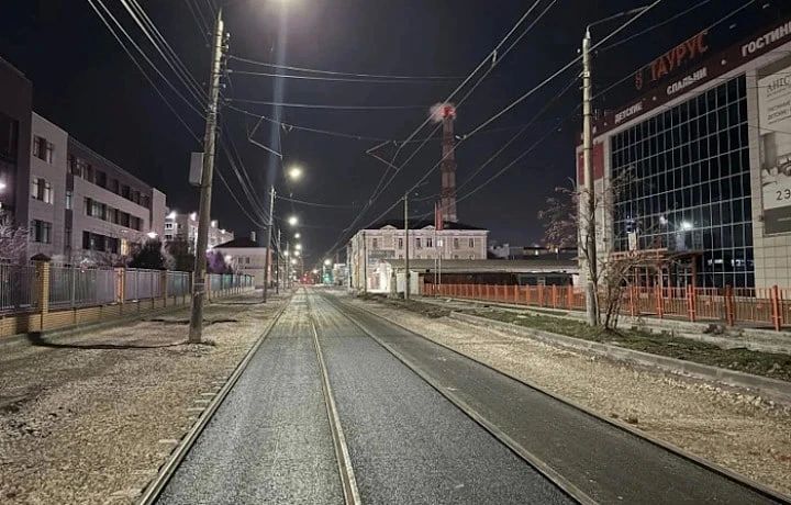 Подрядчик приступил к асфальтированию дороги на улице Коминтерна в Туле