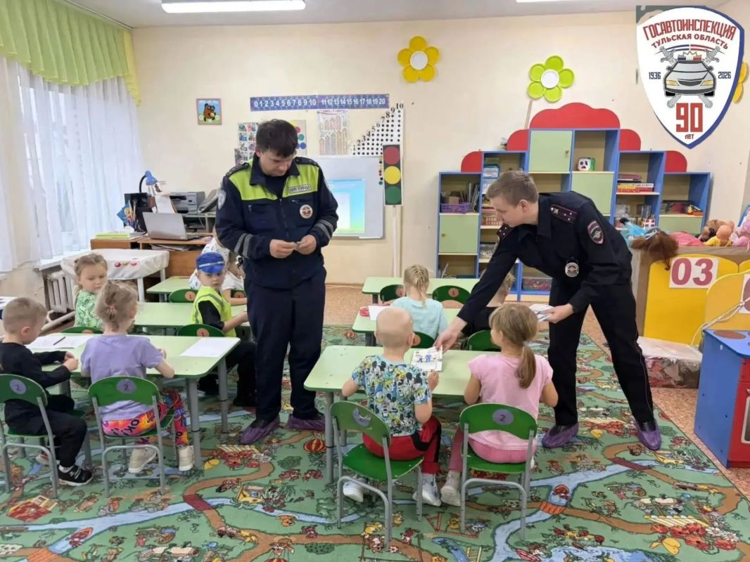 «Мой друг — светофор»: как в детском саду учили правила дорожного движения «Мой друг — светофор»: как в детском саду учили правила дорожного движения