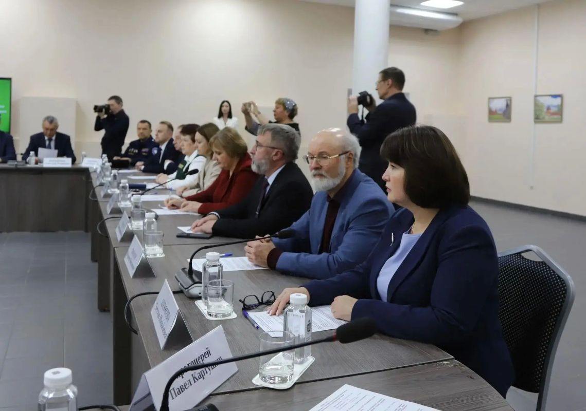 В атриуме Тульского кремля прошло собрание регионального отделения Всемирного Русского Народного Собора В атриуме Тульского кремля прошло собрание регионального отделения Всемирного Русского Народного Собора