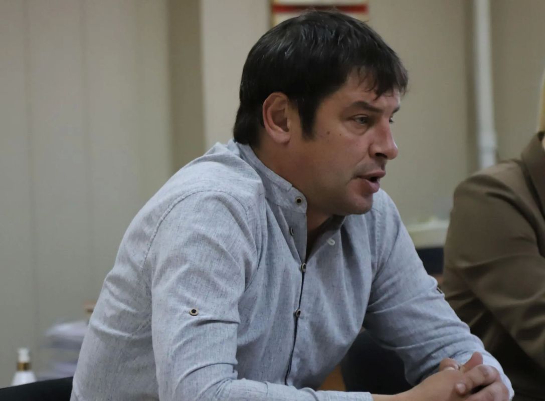 Алексей Эрк провел прием граждан Алексей Эрк провел прием граждан
