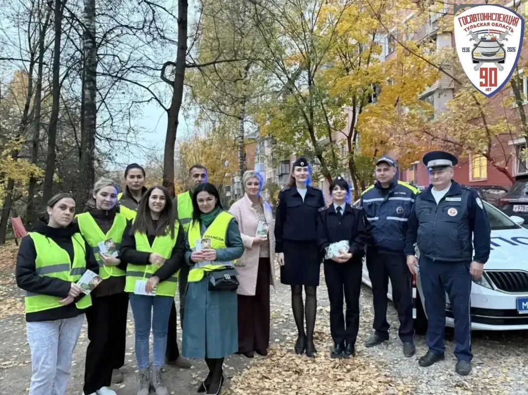 Сотрудники отдела Госавтоинспекции по городу Туле провели профилактическое мероприятие "Безопасная дорога в детский сад" Сотрудники отдела Госавтоинспекции по городу Туле провели профилактическое мероприятие "Безопасная дорога в детский сад"