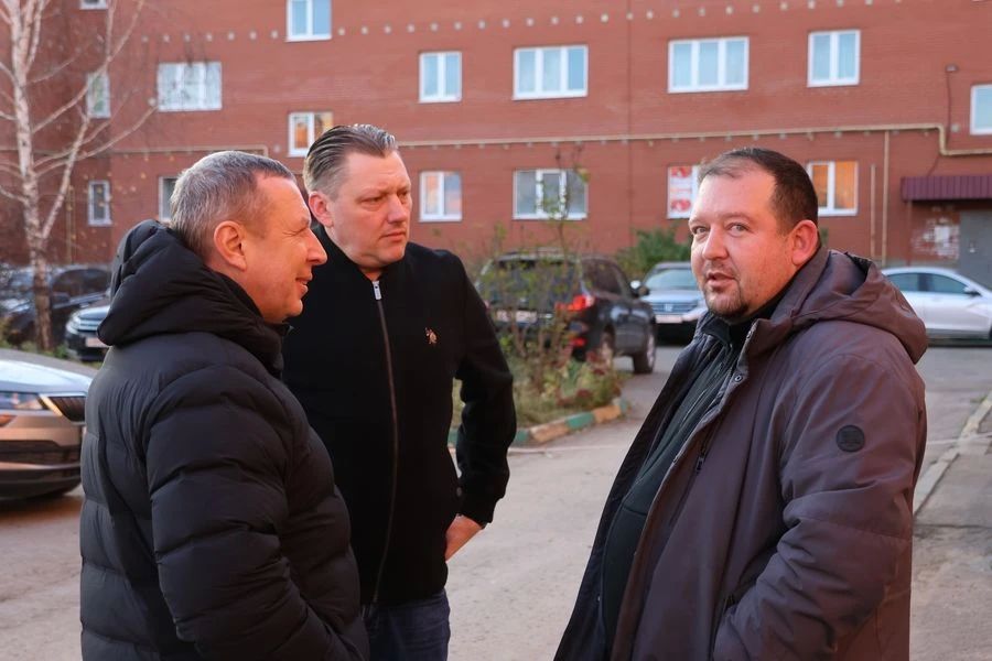 Больше суток после атаки БПЛА на Новомосковск: как живет город сейчас Больше суток после атаки БПЛА на Новомосковск: как живет город сейчас