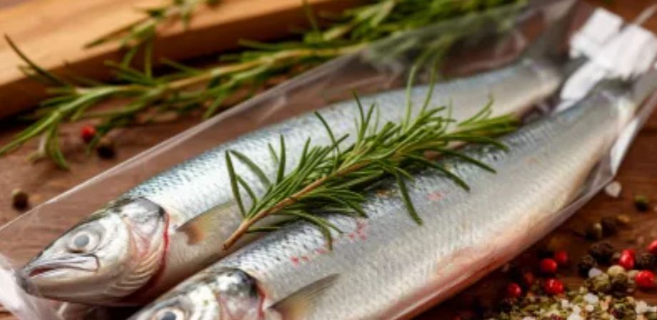 Малосольная селедка в домашних условиях: просто, быстро и на праздничный стол
