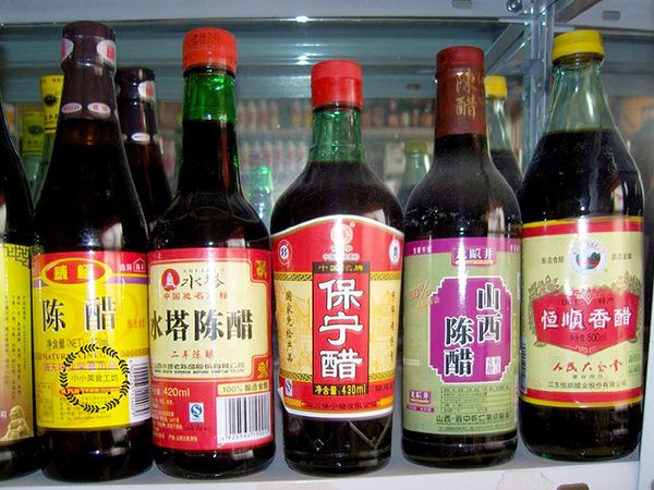 Тайны черного уксуса: что нужно знать о его вкусах и использовании в кулинарии