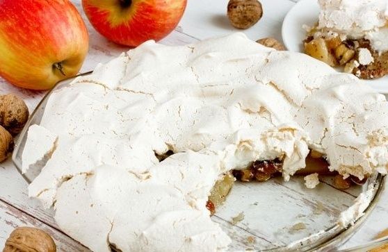 Яблоки, запечённые под безе