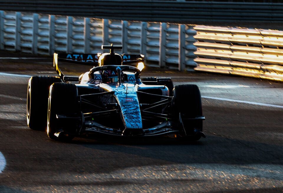 Williams стартует с новой моделью: впечатления Сайнса и Албона